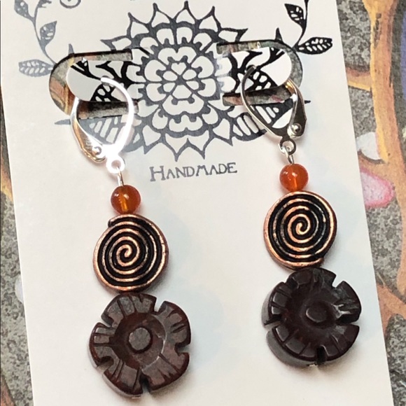 Floral Copper Spiral Earring - Picture 5 of 8